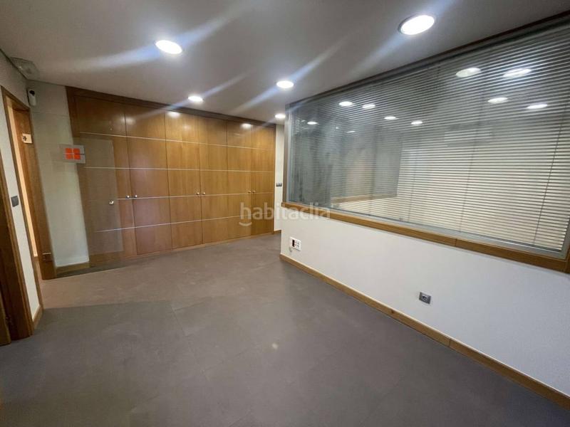 Foto 7e902a19-ddfe-4ec1-b317-84540b9ccbc0. Rent office space with heating in Porriño (O)