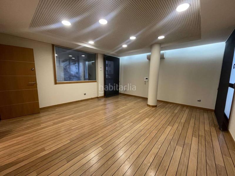 Foto 7f0f37b3-9d63-41c0-a8b5-480a4d5a0205. Rent office space with heating in Porriño (O)