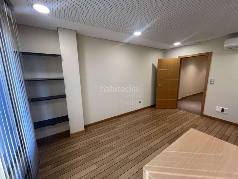 Foto be29578b-b04a-413f-ad38-b980e9f365b1. Rent office space with heating in Porriño (O)
