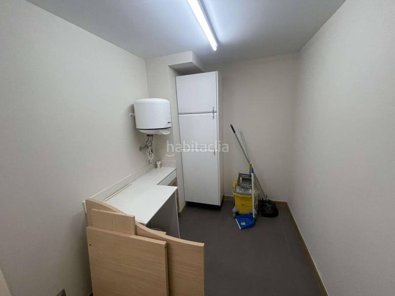 Foto bf08777d-1078-4630-972f-e67a8f87f528. Rent office space with heating in Porriño (O)