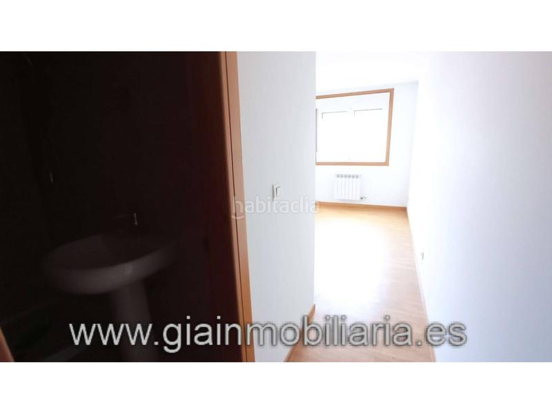 Foto 0f5b9f20-5962-4f57-bdba-98bc51d127ec. Piso venta piso en Ponteareas