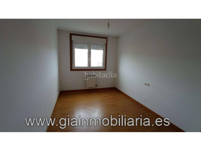 Foto 7fc8521d-7ba2-4954-8563-43fe701a93a5. Piso venta piso en Ponteareas