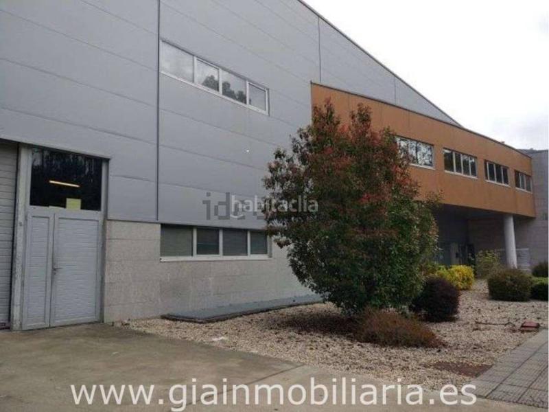 Foto bc17ca4c-b8b6-4fd7-9503-2a95231e59cf. Affitto capannone industriale in regueiro do forno 4 in Vigo