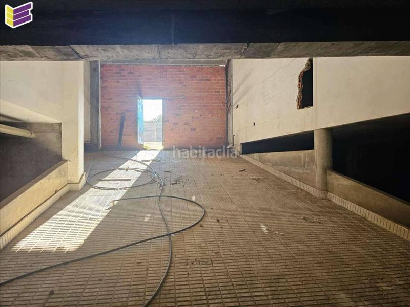 Foto 096d8d01-eaba-4542-aea1-61d347a4fec8. Parking coche en hispanidad 46 garaje en venta en O Castro36203 en Vigo