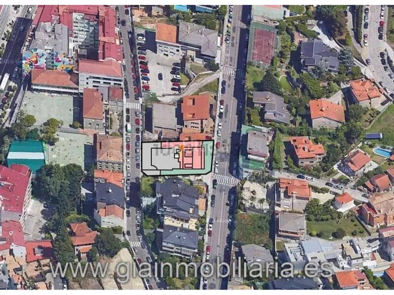 Foto 0a1be360-13db-43d2-b684-cc1f510be06a. Parking coche en hispanidad 46 garaje en venta en O Castro36203 en Vigo