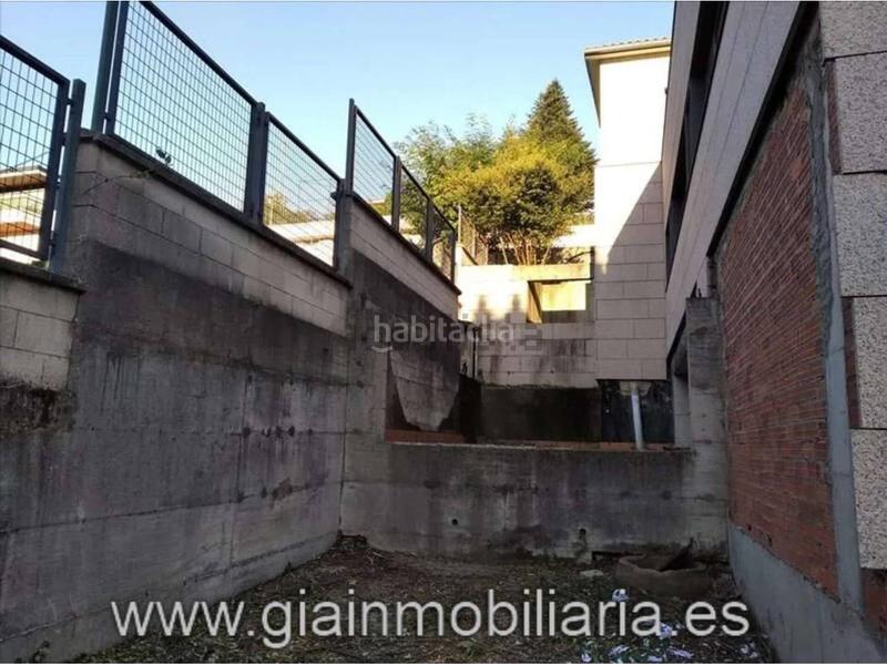 Foto 0e93a1bd-b28b-4d3d-aee1-48e23b30164b. Parking coche en hispanidad 46 garaje en venta en O Castro36203 en Vigo