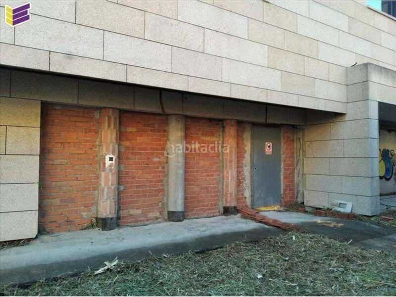 Foto ad817434-290e-4bcc-a736-30fa1e48bbd2. Parking coche en hispanidad 46 garaje en venta en O Castro36203 en Vigo