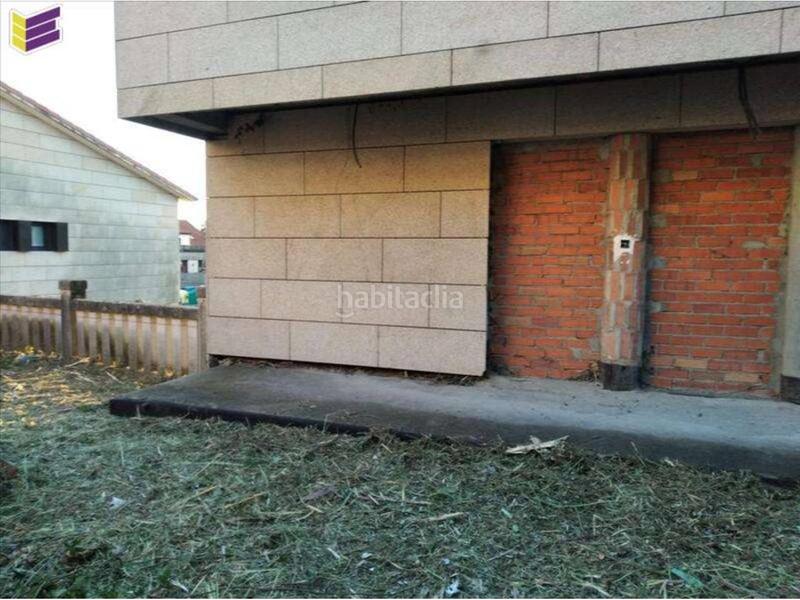 Foto eb5116f4-4115-48ba-a783-d917adc5b146. Parking coche en hispanidad 46 garaje en venta en O Castro36203 en Vigo