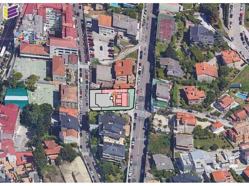 Foto ff8162d7-cd3d-469a-9a3e-b914c6f9c44d. Parking coche en hispanidad 46 garaje en venta en O Castro36203 en Vigo