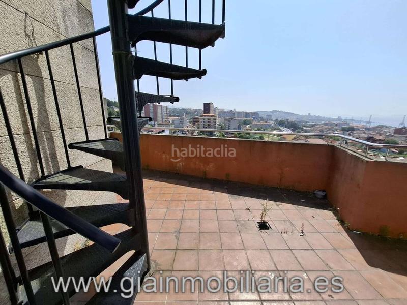 Foto 810e5b55-4e7a-460c-859e-10791c0ae425. Edificio  sin terminar en su interior, con división horizontal !! en Vigo