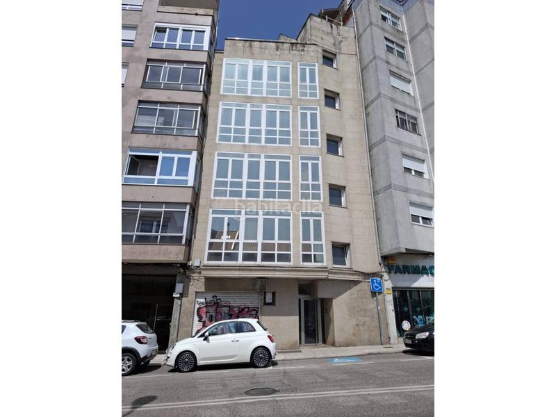 Foto da0c5fe4-4617-4f31-895e-722603538bd9. Edificio  sin terminar en su interior, con división horizontal !! en Vigo