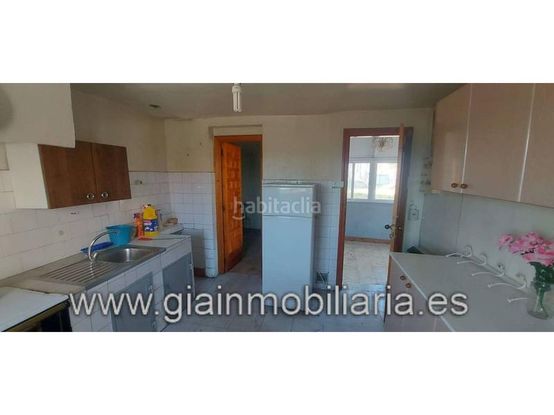 Foto e245fb9b-1813-448c-8540-957175e8e9d8. Casa pareada casa en venta en Salvaterra de Miño