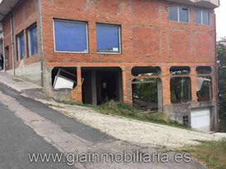 Local commercial à Do cine 29. Local en venta en vila de cruces