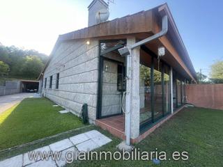 Casa  Areas. Casa de piedra para entrar a vivir !! vistala !!