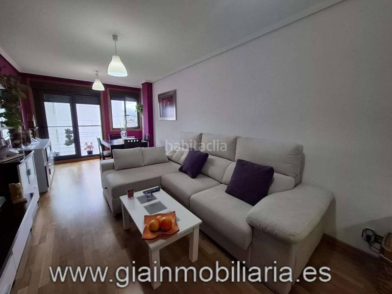 Foto 54274f0a-2838-4f90-98c0-62e66e433760. Etagenwohnung mit heizung parking in Salvaterra de Miño