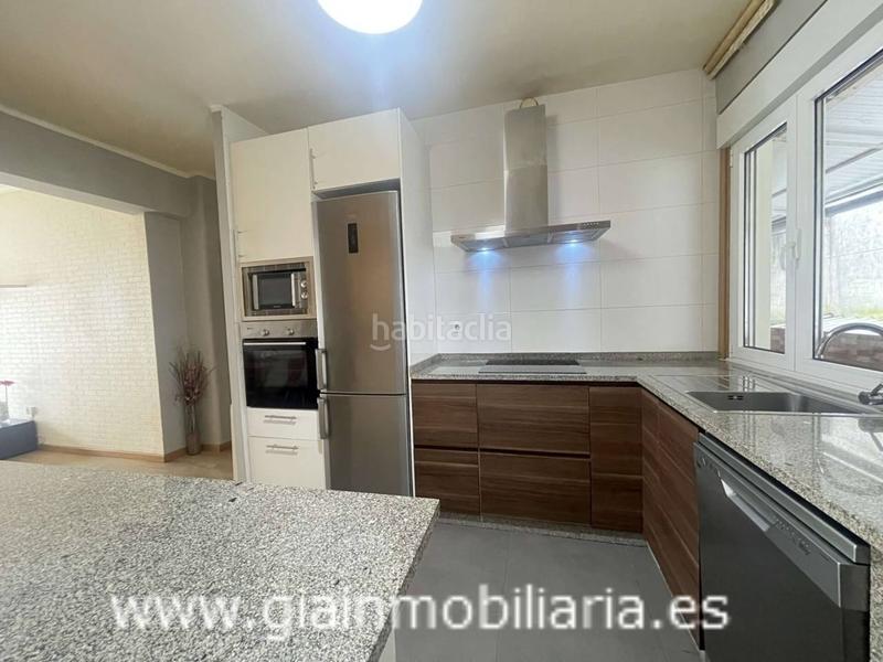 Foto 01db7961-0636-445c-b058-70d38ba6cd61. Etagenwohnung mit heizung in Teis Vigo