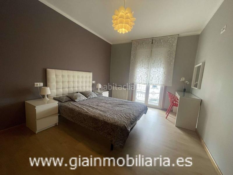 Foto 41a506b1-fb46-4cdd-a4df-0d7d8aba1217. Etagenwohnung mit heizung in Teis Vigo