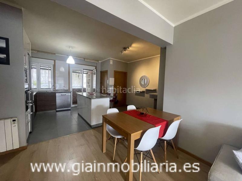 Foto b98b8d12-8987-41eb-905d-792cffbe8ea2. Etagenwohnung mit heizung in Teis Vigo