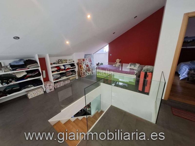 Foto 5f137d73-d4ee-4ee2-ba37-c5f396f429bc. Casa bonita casa en venta zona belesar !! en Baiona