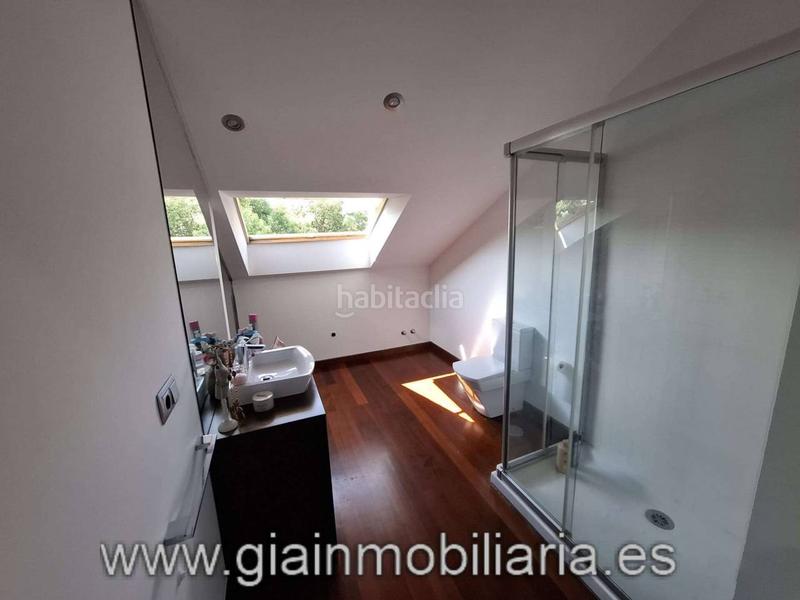 Foto b3c1f82c-2625-47c7-88d7-073a5c21886c. Casa bonita casa en venta zona belesar !! en Baiona