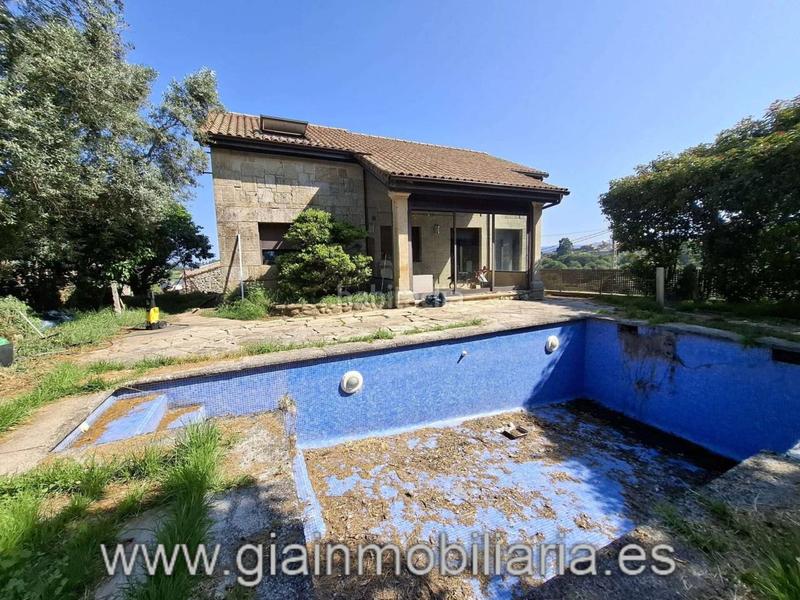 Foto c1c6524d-f570-47ae-86d0-9775b7137c64. Casa bonita casa en venta zona belesar !! en Baiona