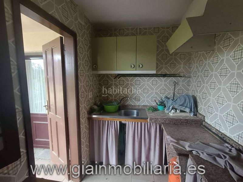Foto 81d8fdec-56b2-4b6f-a932-28dcfdd58013. Casa  en venta fornelos. en Rosal (O)
