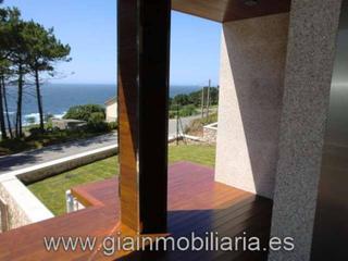 Xalet  Carretera de baiona. Chalet unifamiliar en venta en oia santa maría