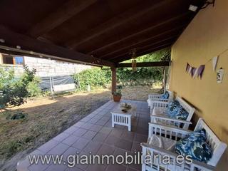 Chalet  Donas. Chalet unifamiliar en venta en mañufe