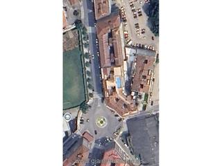 Pis  Rosalia de castro. Amplia vivvienda en venta en ponteareas con piscina !!