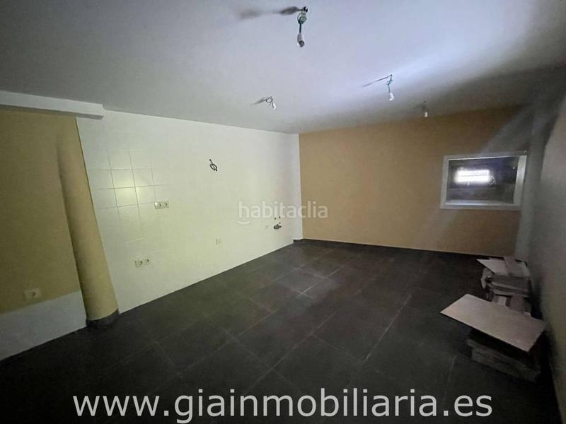 Foto 63846bf5-f3e8-4eaf-a905-8b1f05b7c0e2. Pis a fuente de zeta 11 a Baiona