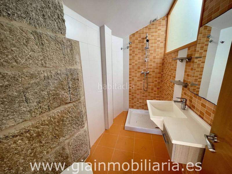 Foto 8eeb29b9-5165-4fb6-b3e2-dd7f3730b9b0. Pis a fuente de zeta 11 a Baiona