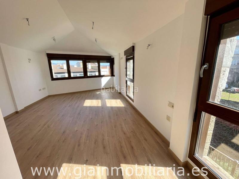 Foto fd521ede-2059-4df5-98ce-9068e5d91086. Pis a fuente de zeta 11 a Baiona