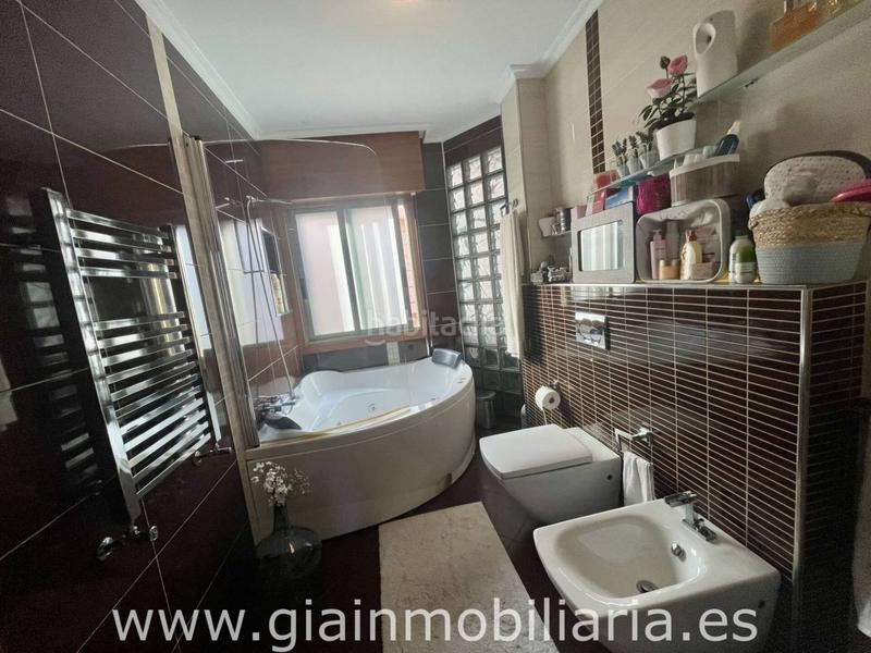 Foto 40079fc7-b308-4932-b91a-02aede1d48ed. Piso  en venta , peinador. con licencia turística !! en Mos