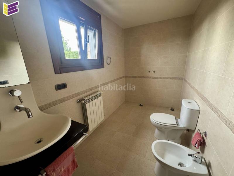 Foto 1ddb50f2-8ef5-4cea-8c94-ba11b10f5794. Casa venta de casa en Mos