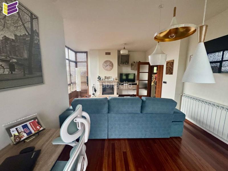 Foto a2e5a6a1-c52a-4503-86dc-27960d53d8ae. Casa venta de casa en Mos