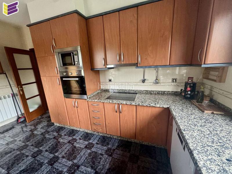 Foto a519b213-afa3-47fb-9608-63602a518939. Casa venta de casa en Mos