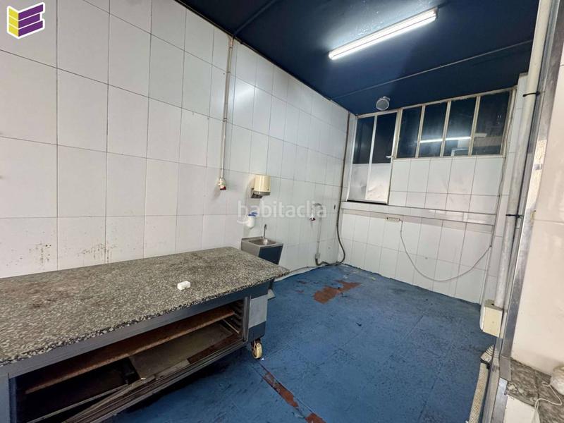 Foto 206b119a-df70-43cb-91e7-50deec22de61. Local commercial dans conde torrecedeira 30 dans Berbés - Peritos Vigo