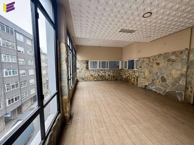 Foto 37cb574a-50ca-42c7-accf-00ae983e4293. Local commercial dans conde torrecedeira 30 dans Berbés - Peritos Vigo