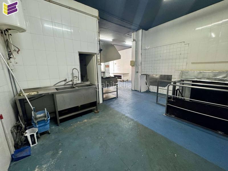 Foto a993504d-7a54-4837-beb7-d4d456708194. Local commercial dans conde torrecedeira 30 dans Berbés - Peritos Vigo