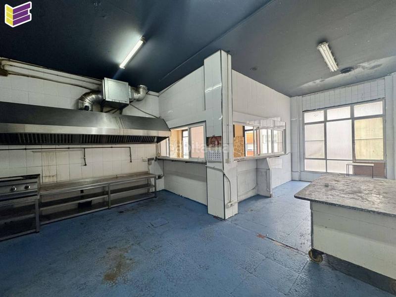 Foto ff5cdb83-20bc-41b2-b3ff-14d61c21e0ee. Local commercial dans conde torrecedeira 30 dans Berbés - Peritos Vigo