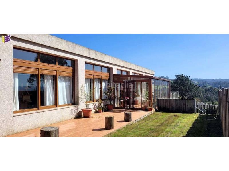 Foto 472c5a31-e5b7-49b7-be2c-70a0011413c1. Casa  independiente con grandes terrazas y vistas infinitas !! en Laracha