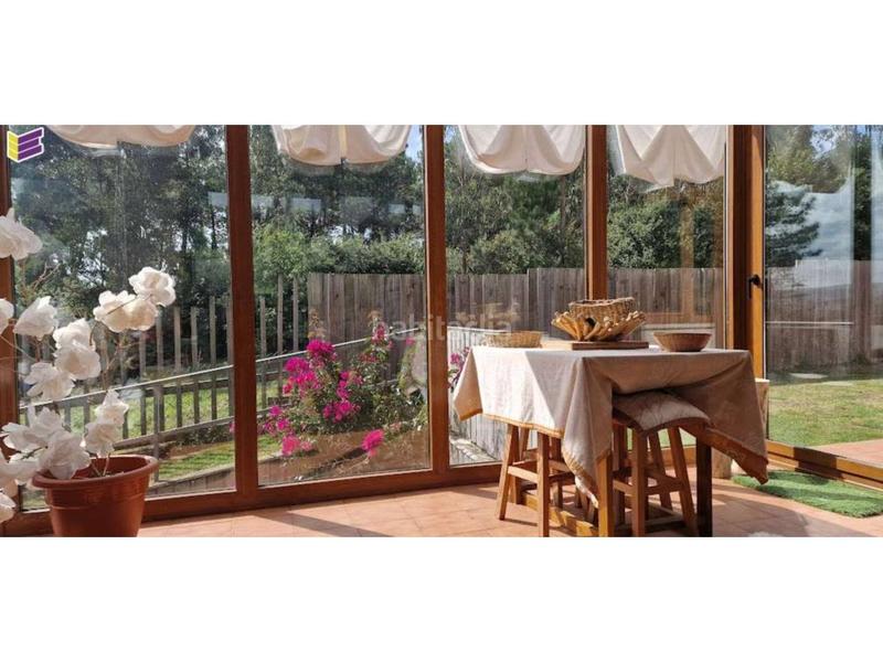 Foto c50924d7-b00c-49db-9ff5-fff695d5fa5b. Casa  independiente con grandes terrazas y vistas infinitas !! en Laracha