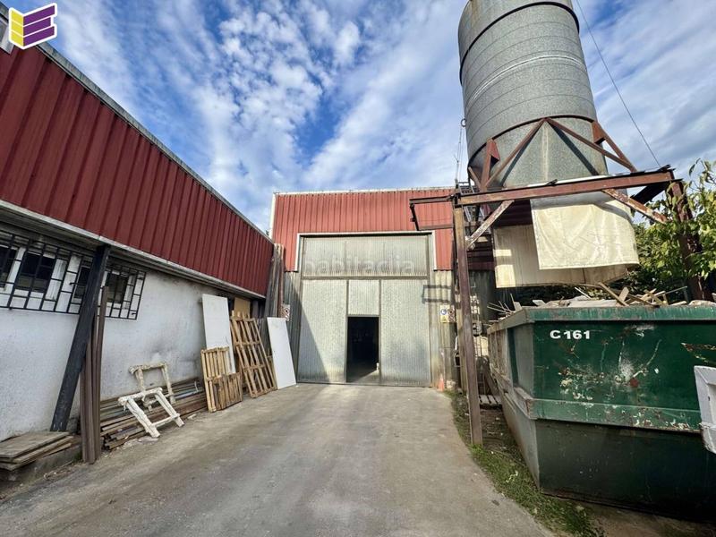 Foto 572d8037-b46d-4971-886e-1ecf4a33b961. Nave industrial  cerca del polígono del cerqueirás !! en Mos