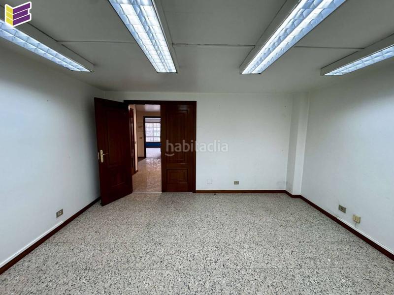 Foto 9298b150-f7d3-47f8-98bf-46323c16e433. Lloguer oficina a manuel rodríguez 7 a Porriño (O)