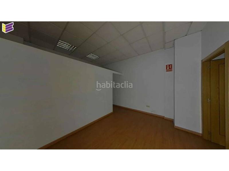 Foto 790f1975-42a7-4875-9b8d-2394fc493166. Local commercial dans castrelos 56 dans As Travesas - Balaidos Vigo