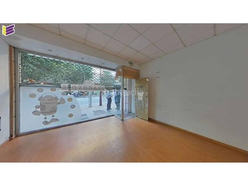 Foto e4c32945-4efd-4144-8565-83668889daab. Local commercial dans castrelos 56 dans As Travesas - Balaidos Vigo