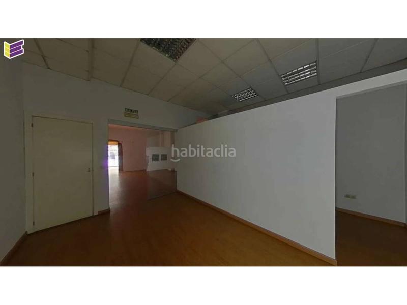 Foto f223dcf2-acba-46a8-b8d6-3edda61ad19c. Local commercial dans castrelos 56 dans As Travesas - Balaidos Vigo