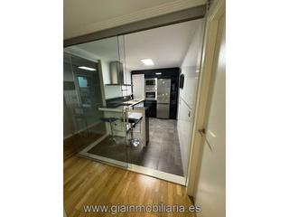 Miete Etagenwohnung  Rosalia de castro. Bonito piso de 2 dormitorios y 2 baños con garaje !!