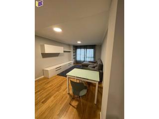 Miete Etagenwohnung  Rosalia de castro. Bonito piso de 2 dormitorios y 2 baños con garaje !!