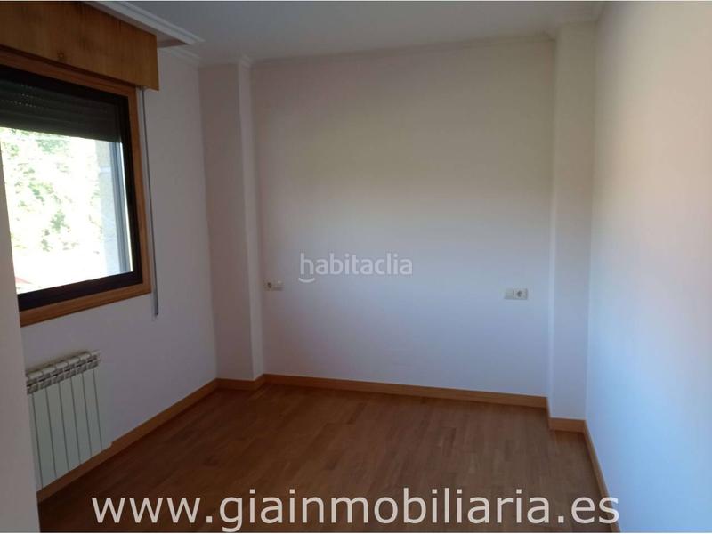 Foto b03f5cb0-d023-477b-bbbd-f555f2f85ca6. Maison jumelée dans calle angoares 15 dans Ponteareas